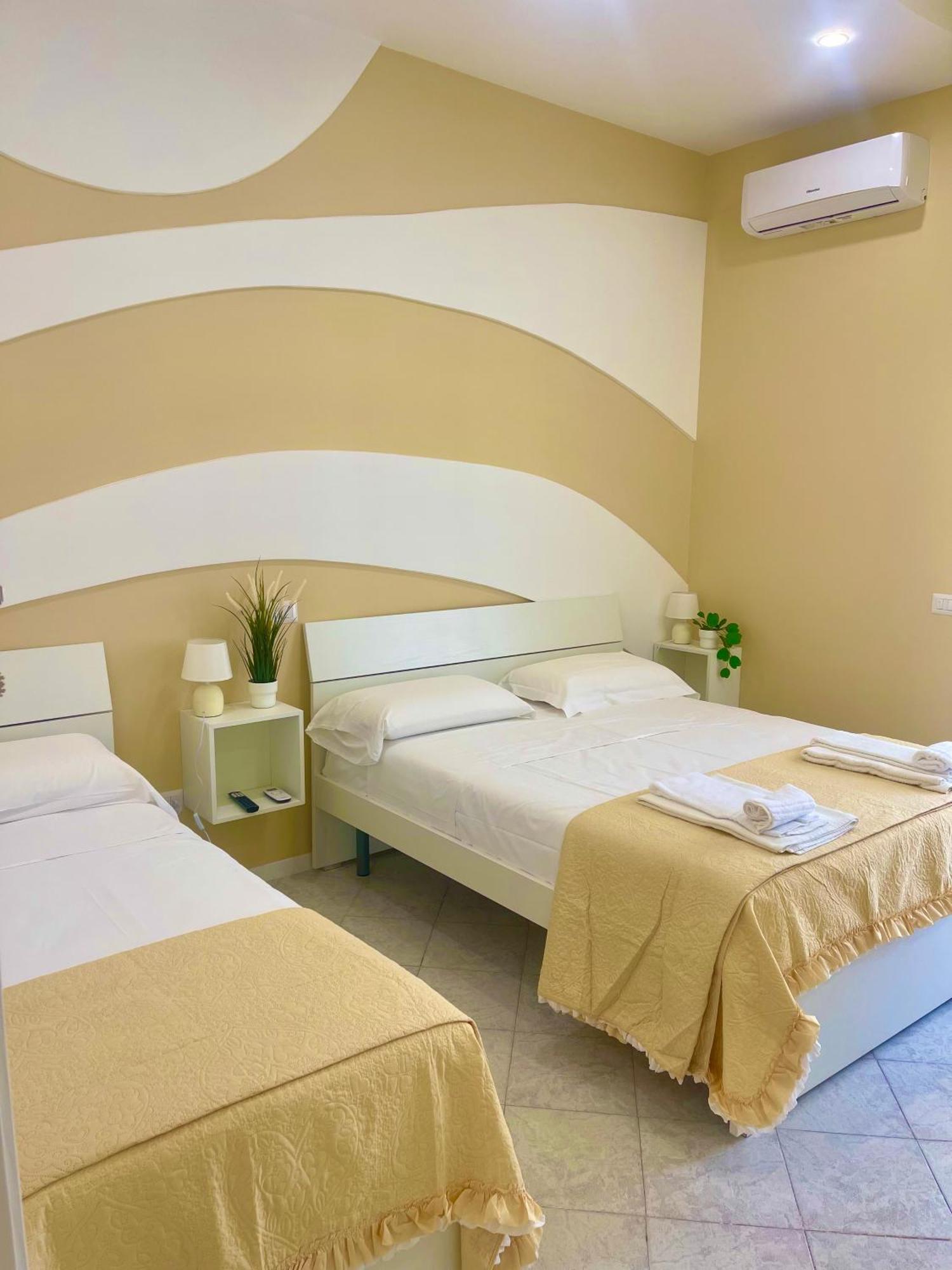 Terrazza Garibaldi Bed & Breakfast Naples Exterior photo